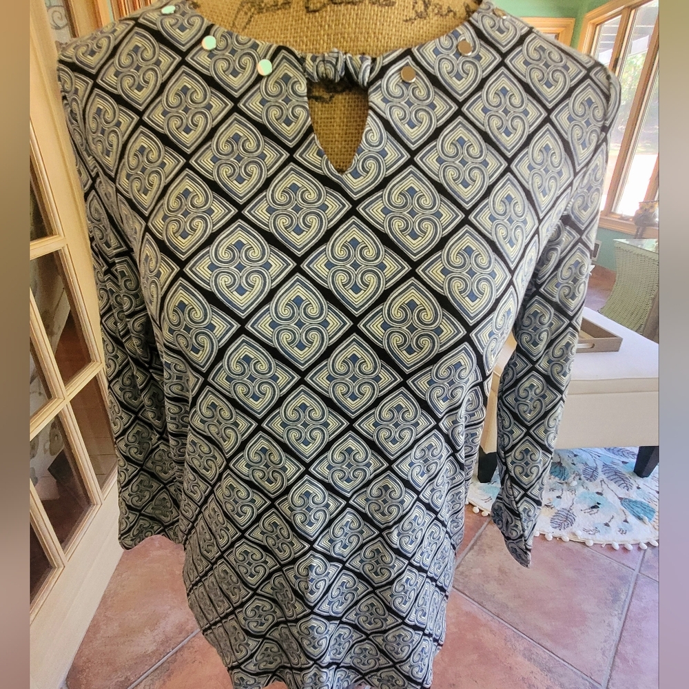 Rafaella Geometric Blouse With Stylish Embellishments Size Small